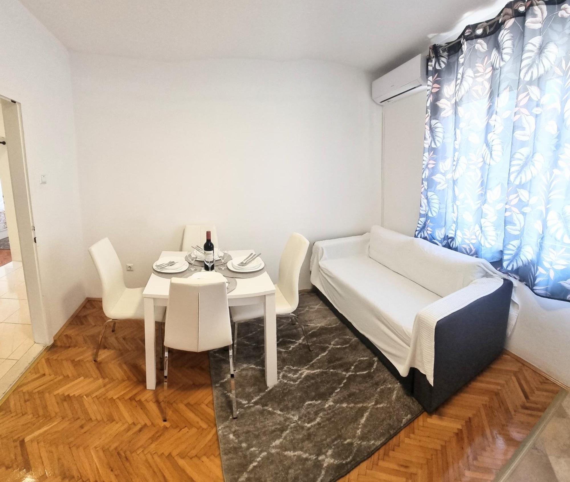 Lea Bayview Apartment